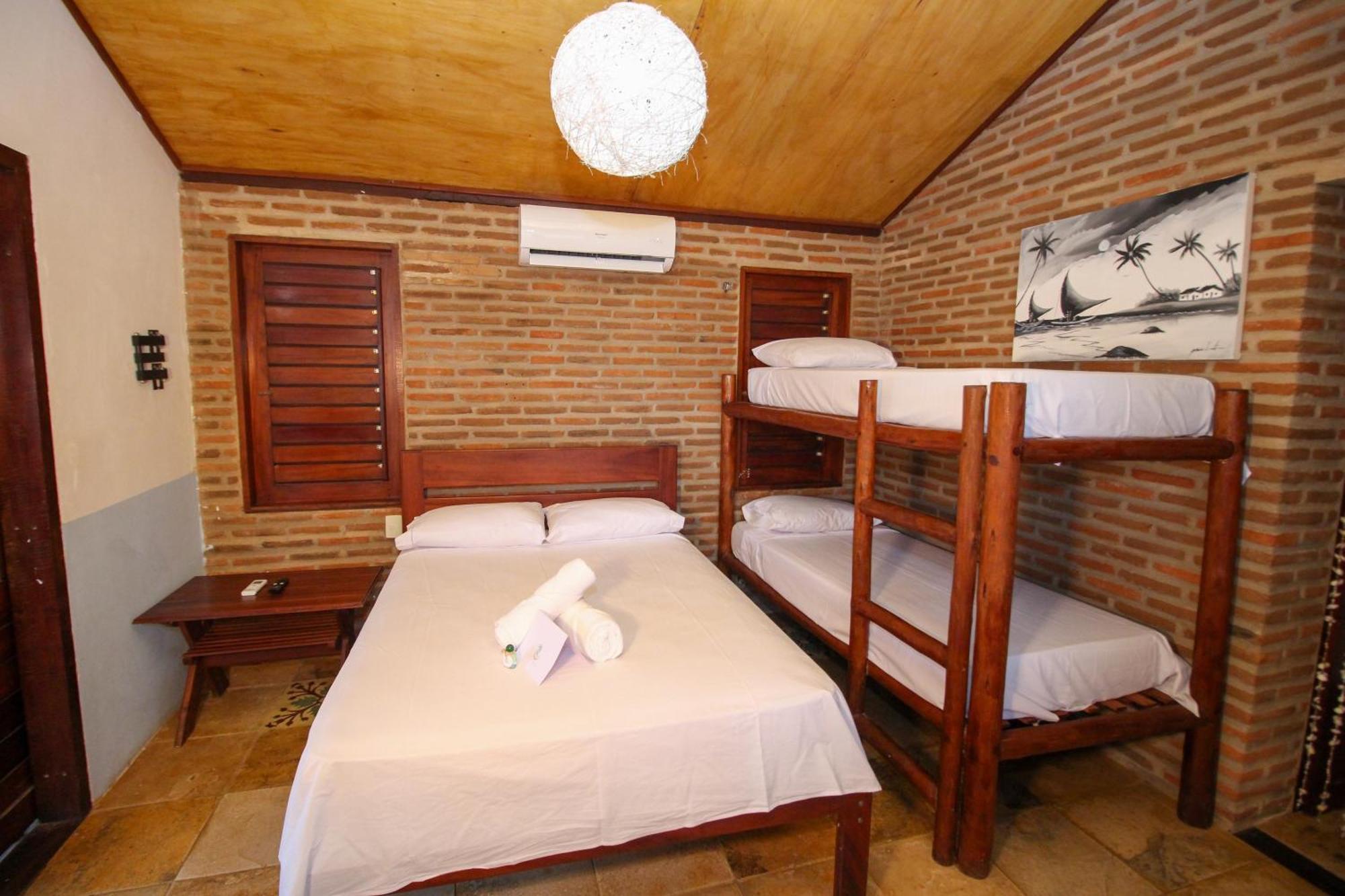 Pousada Palm Beach Praia De Caetanos Hotel Amontada Екстериор снимка