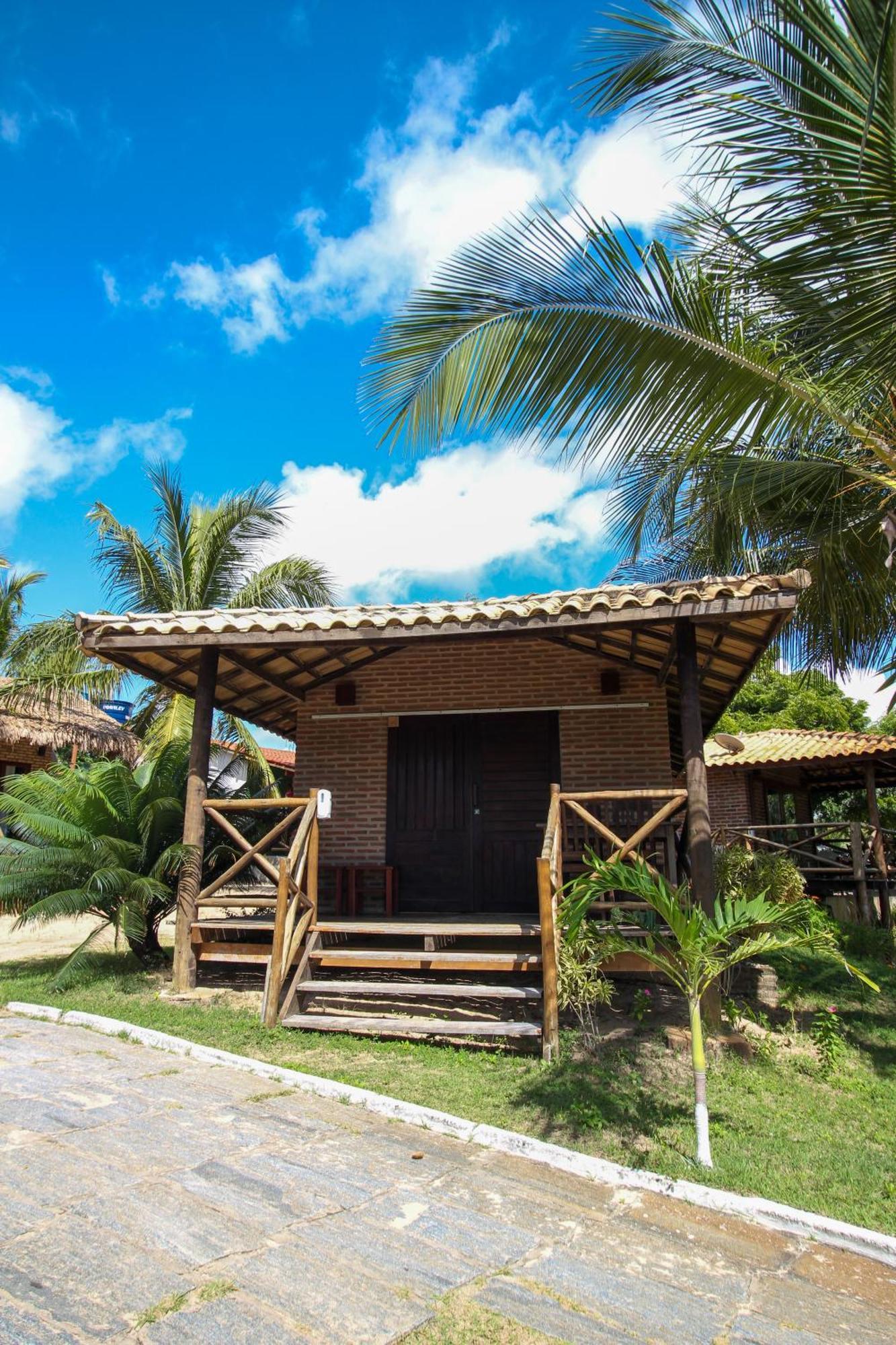 Pousada Palm Beach Praia De Caetanos Hotel Amontada Екстериор снимка